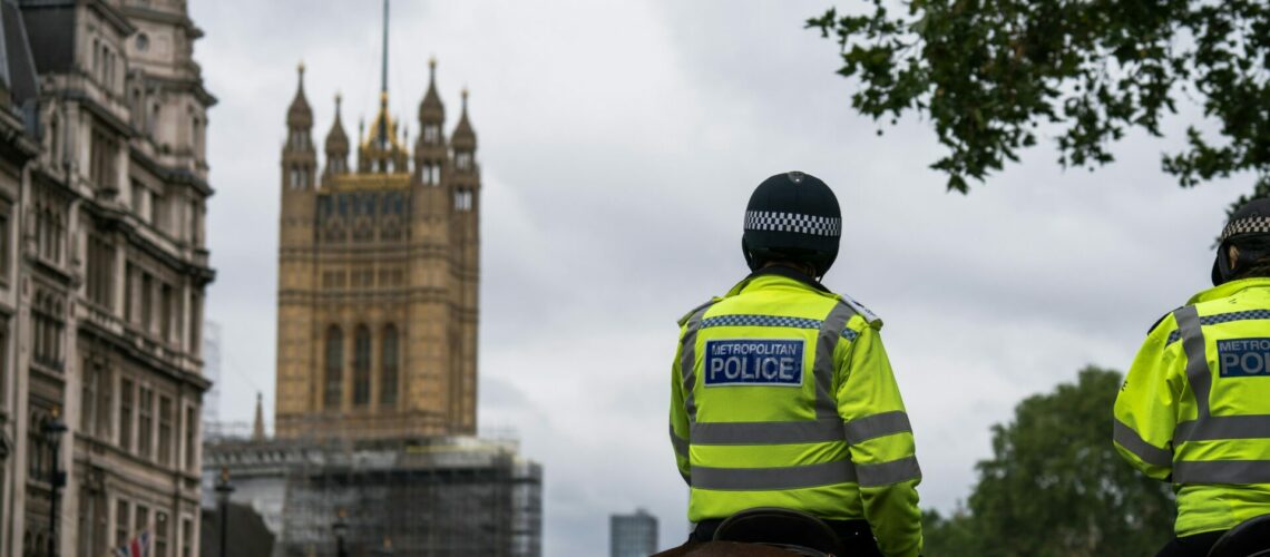 police on horses